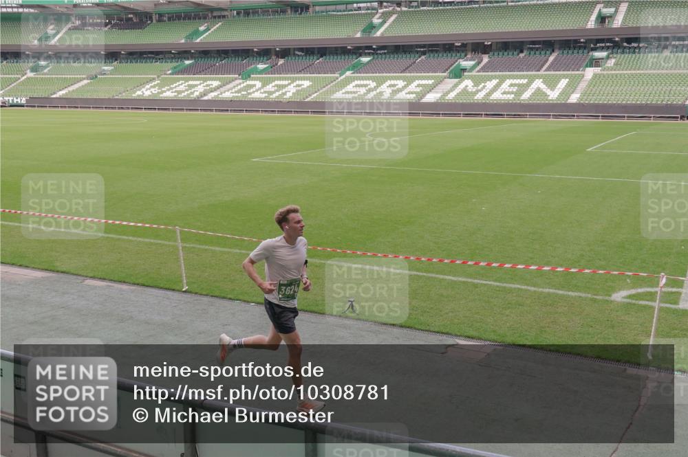 13.09.2026 - 21. swb-Marathon Bremen Michael Burmester http://msf.ph/oto/10308781 13.09.2026 12:41:18 Laufen im Stadion 126, 371, 453, 603, 640, 650, 671, 735, 744, 862, 912, 957, 1136, 1336, 1379, 1381, 1411, 1540, 1571, 1614, 1667, 1797, 1822, 1850, 1860, 1862, 1901, 1930, 1950, 2094, 2986, 3624, 4381, 4399, 4795, 4936, 6198, 6201, 6264, 7118, 7671, 8065, 9065, 9329, 13224, 277, 346, 466, 658, 895, 1090, 1118, 1320, 1323, 1385, 1485, 1583, 1604, 1754, 1911, 2073, 2141, 2352, 2585, 2670, 3080, 3606, 3617, 5160, 6112, 7244, 7650, 8729 meine-sportfotos.de