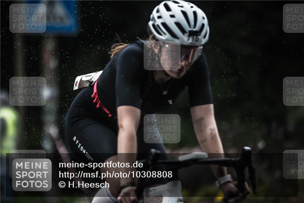 13.09.2026 - Stadtparktriathlon H.Heesch http://msf.ph/oto/10308808 13.09.2026 11:41:53 Radfahren 710, 730 meine-sportfotos.de