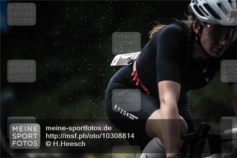 13.09.2026 - Stadtparktriathlon H.Heesch http://msf.ph/oto/10308814 13.09.2026 11:41:53 Radfahren 710, 730 meine-sportfotos.de