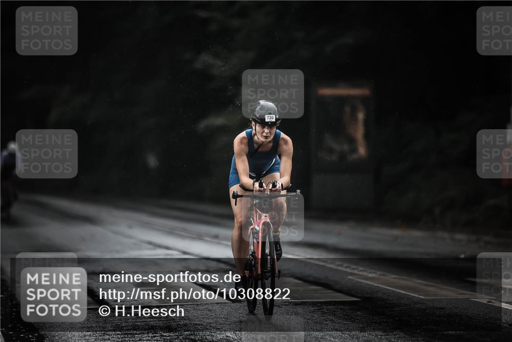 13.09.2026 - Stadtparktriathlon H.Heesch http://msf.ph/oto/10308822 13.09.2026 11:41:55 Radfahren 710, 730, 792 meine-sportfotos.de