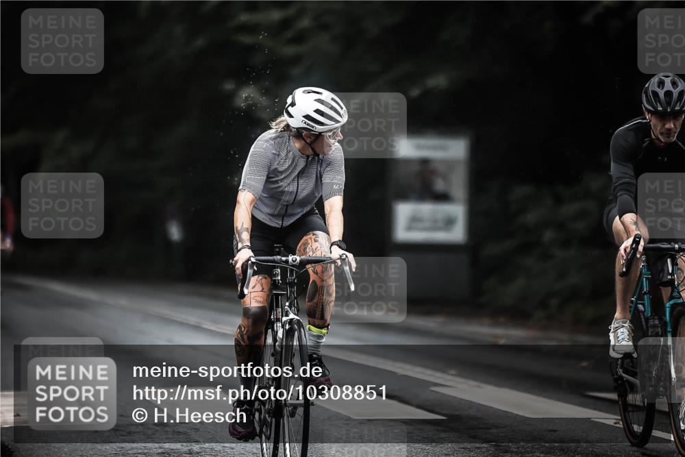 13.09.2026 - Stadtparktriathlon H.Heesch http://msf.ph/oto/10308851 13.09.2026 12:48:43 Radfahren 1191, 1198, 1241, 1265 meine-sportfotos.de