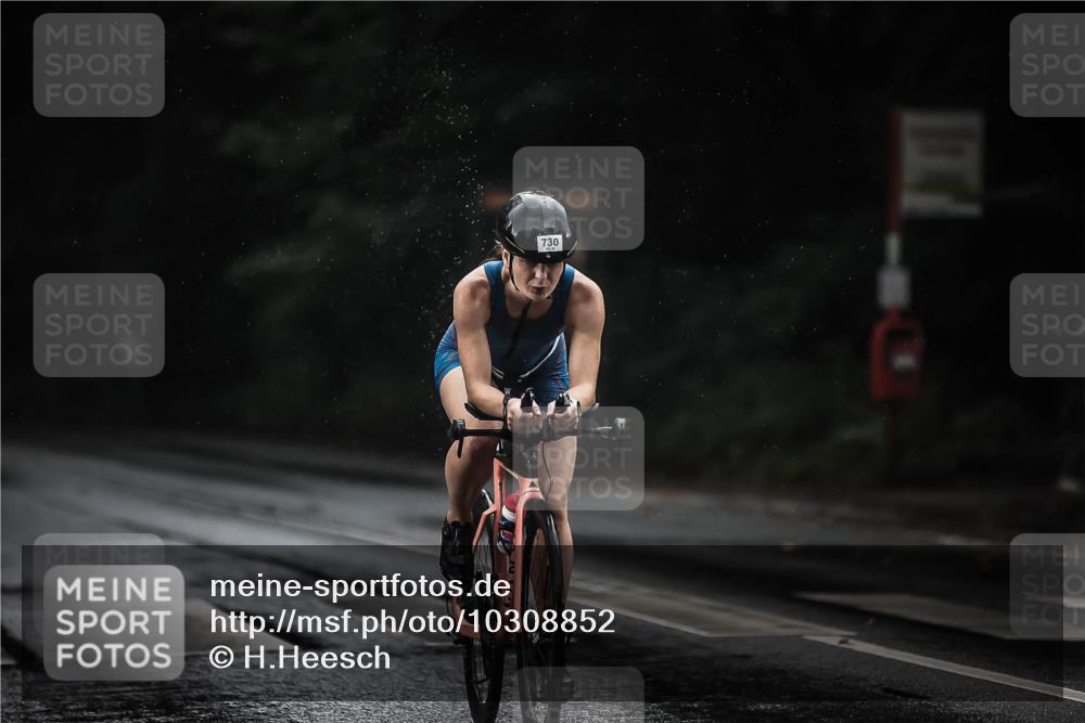 13.09.2026 - Stadtparktriathlon H.Heesch http://msf.ph/oto/10308852 13.09.2026 11:41:55 Radfahren 710, 730, 792 meine-sportfotos.de