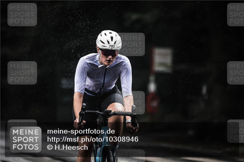 13.09.2026 - Stadtparktriathlon H.Heesch http://msf.ph/oto/10308946 13.09.2026 11:42:00 Radfahren 730, 771, 792, 814, 820 meine-sportfotos.de