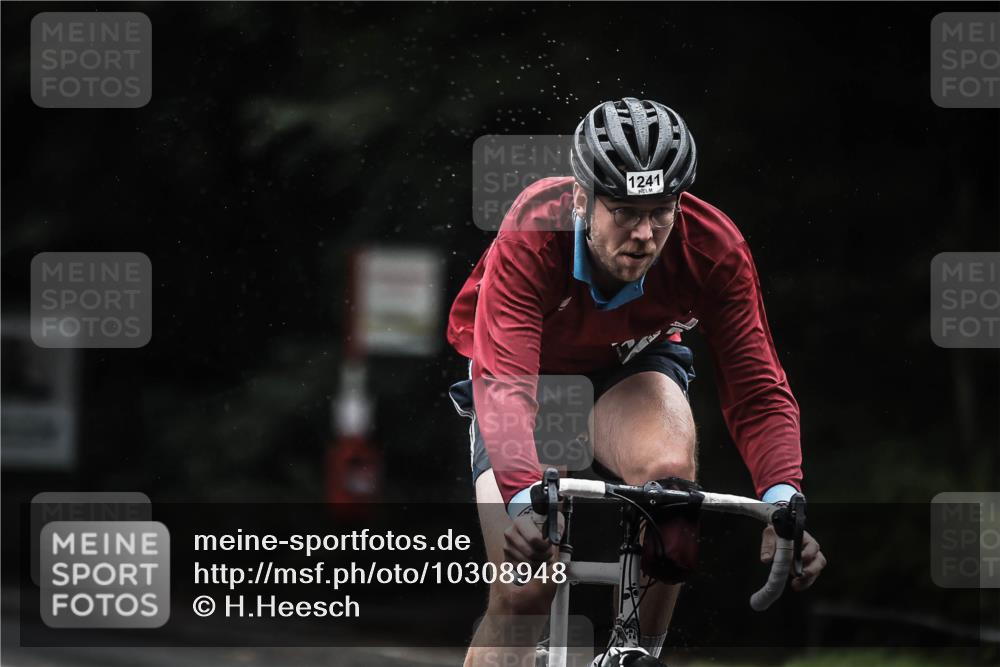 13.09.2026 - Stadtparktriathlon H.Heesch http://msf.ph/oto/10308948 13.09.2026 12:48:48 Radfahren 1135, 1198, 1241, 1265 meine-sportfotos.de