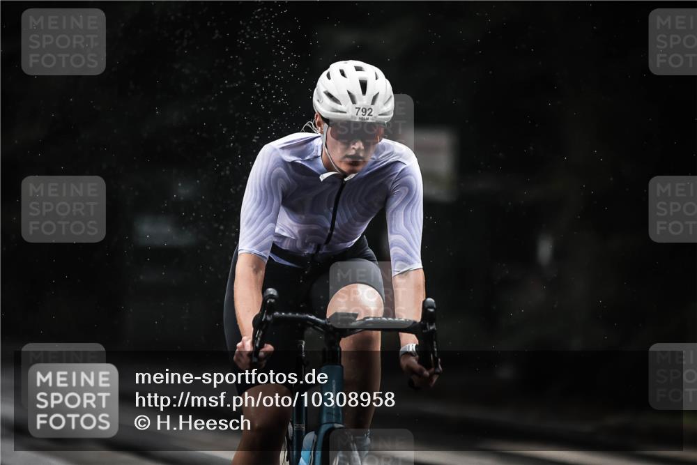 13.09.2026 - Stadtparktriathlon H.Heesch http://msf.ph/oto/10308958 13.09.2026 11:42:00 Radfahren 730, 771, 792, 814, 820 meine-sportfotos.de