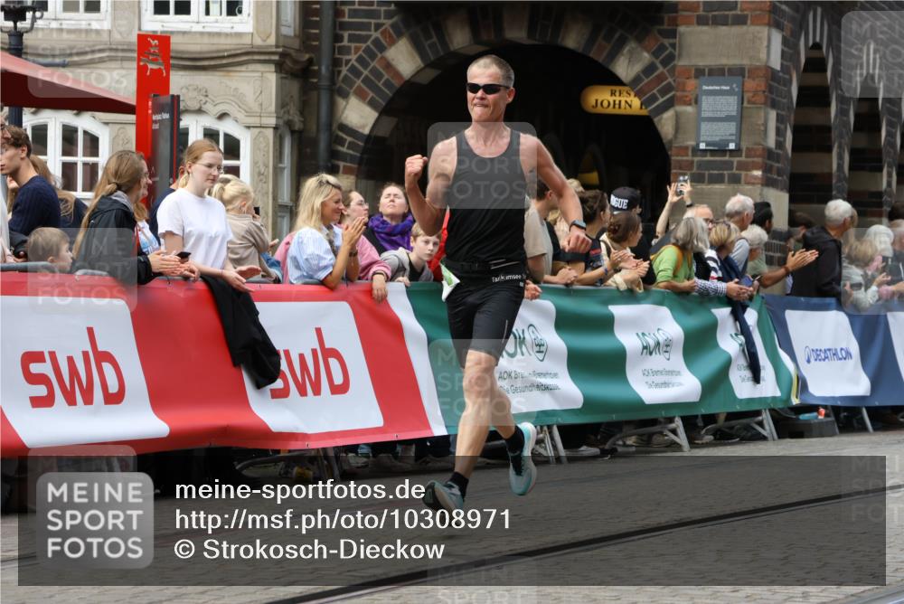 13.09.2026 - 21. swb-Marathon Bremen Strokosch-Dieckow http://msf.ph/oto/10308971 13.09.2026 13:02:48 Ziel 3609, 7841, 1381, 1862, 6918, 7265, 8319, 8325, 8331 meine-sportfotos.de