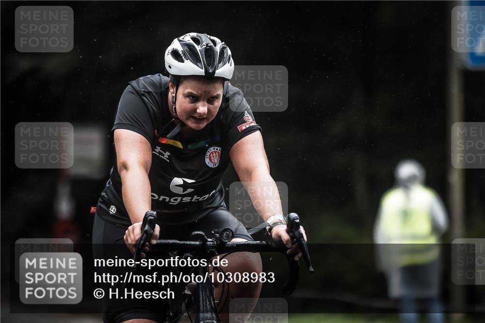 13.09.2026 - Stadtparktriathlon H.Heesch http://msf.ph/oto/10308983 13.09.2026 12:48:55 Radfahren 1099, 1131, 1135, 1205, 1234, 1263 meine-sportfotos.de