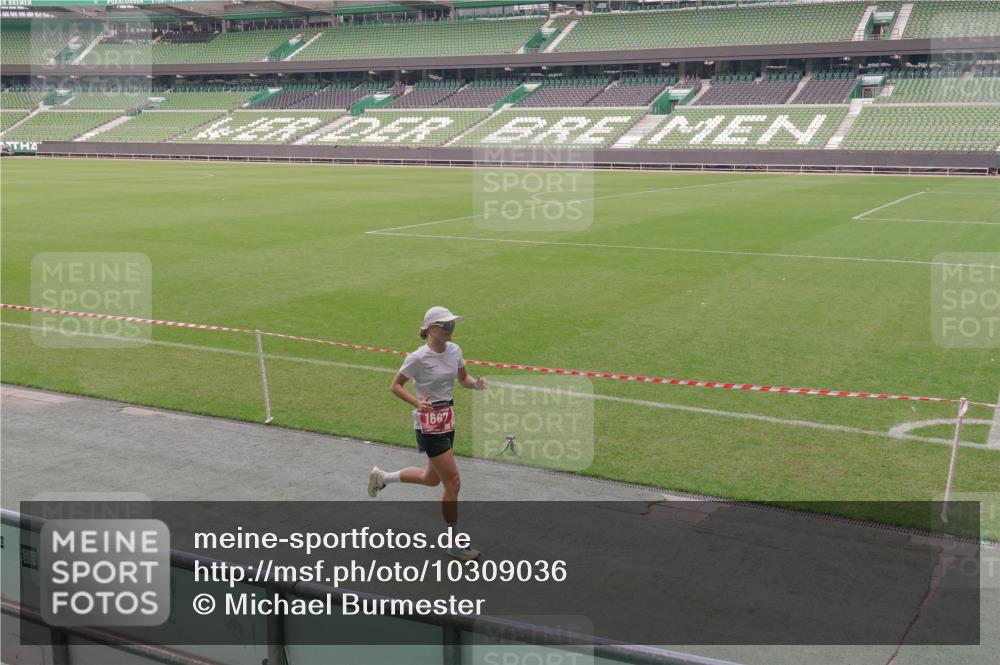 13.09.2026 - 21. swb-Marathon Bremen Michael Burmester http://msf.ph/oto/10309036 13.09.2026 12:42:04 Laufen im Stadion 371, 439, 603, 640, 650, 671, 735, 744, 749, 957, 1009, 1223, 1224, 1336, 1381, 1411, 1571, 1614, 1619, 1667, 1712, 1745, 1797, 1822, 1850, 1862, 1930, 2094, 2207, 2986, 3368, 3624, 4399, 4795, 4847, 4936, 5672, 5828, 6198, 6264, 6929, 6991, 7141, 8065, 8311, 8383, 8394, 8994, 9065, 9120, 9329, 277, 346, 807, 895, 901, 1090, 1118, 1248, 1320, 1323, 1472, 1576, 1587, 1604, 1717, 1751, 1911, 2141, 2352, 2585, 2670, 3080, 3606, 5160, 5163, 5912, 6112, 7650 meine-sportfotos.de
