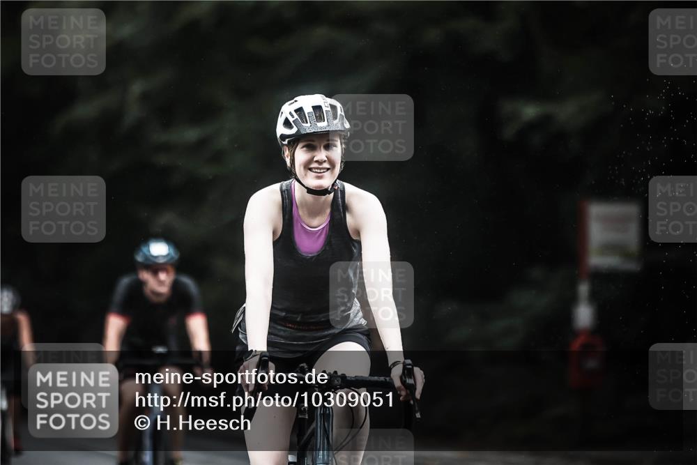 13.09.2026 - Stadtparktriathlon H.Heesch http://msf.ph/oto/10309051 13.09.2026 12:48:59 Radfahren 1069, 1099, 1116, 1131, 1135, 1205, 1234, 1263 meine-sportfotos.de