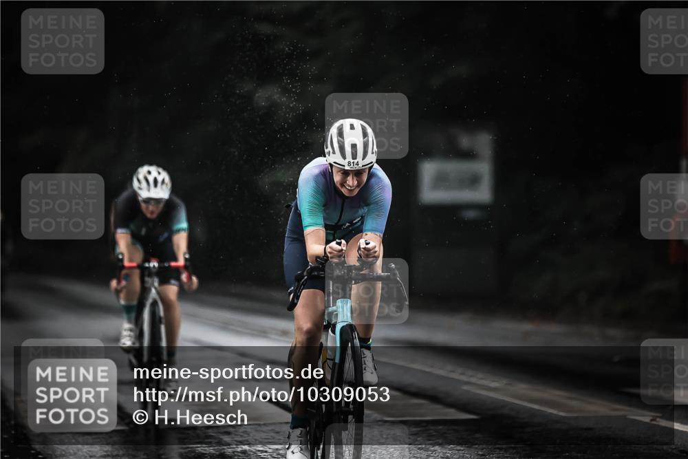 13.09.2026 - Stadtparktriathlon H.Heesch http://msf.ph/oto/10309053 13.09.2026 11:42:04 Radfahren 771, 792, 814, 820, 927 meine-sportfotos.de