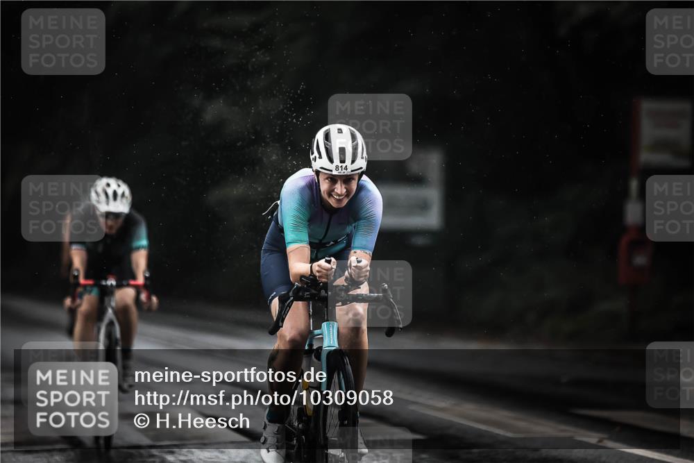 13.09.2026 - Stadtparktriathlon H.Heesch http://msf.ph/oto/10309058 13.09.2026 11:42:04 Radfahren 771, 792, 814, 820, 927 meine-sportfotos.de