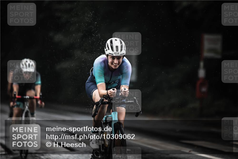 13.09.2026 - Stadtparktriathlon H.Heesch http://msf.ph/oto/10309062 13.09.2026 11:42:04 Radfahren 771, 792, 814, 820, 927 meine-sportfotos.de