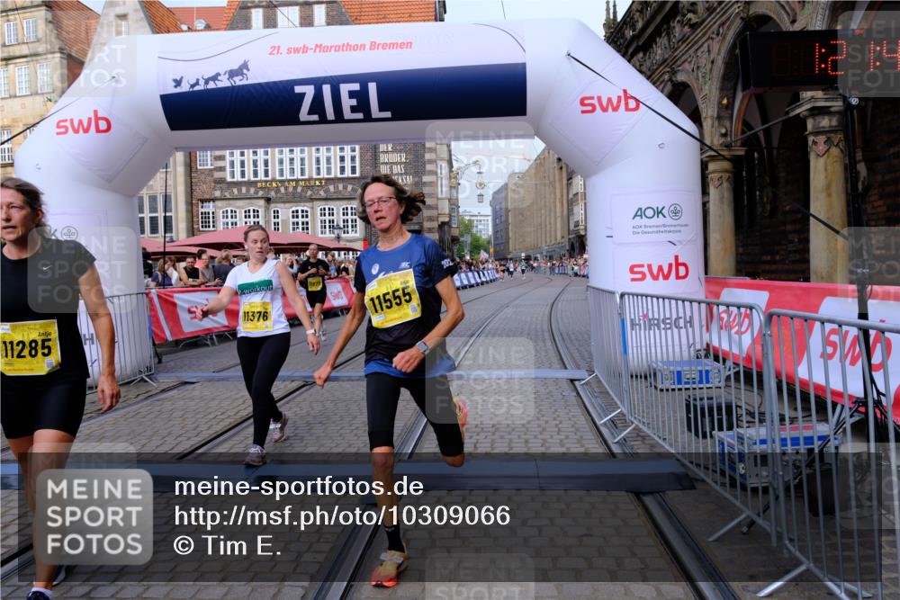 13.09.2026 - 21. swb-Marathon Bremen Tim E. http://msf.ph/oto/10309066 13.09.2026 10:52:18 Ziel 10218, 10588, 11277, 11285, 11376, 11487, 11555, 11685, 11784, 11869, 11877, 11962, 12349 meine-sportfotos.de