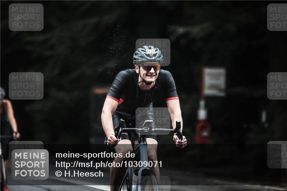 13.09.2026 - Stadtparktriathlon H.Heesch http://msf.ph/oto/10309071 13.09.2026 12:49:00 Radfahren 1069, 1093, 1099, 1116, 1131, 1135, 1205, 1234, 1263 meine-sportfotos.de