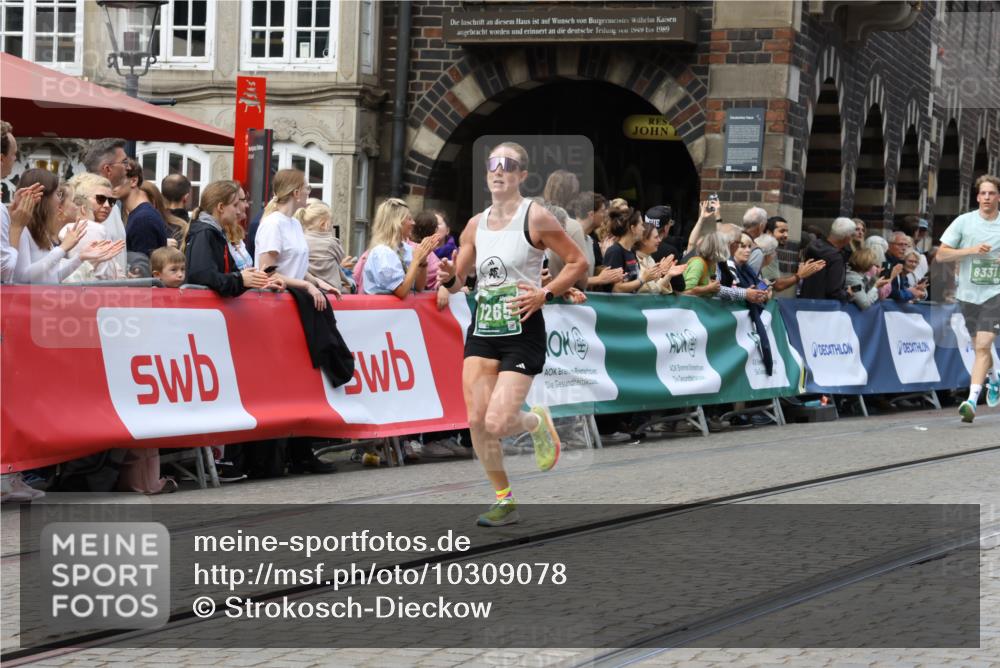 13.09.2026 - 21. swb-Marathon Bremen Strokosch-Dieckow http://msf.ph/oto/10309078 13.09.2026 13:02:53 Ziel 1795, 3609, 7841, 13237, 1862, 8319, 8325, 8331, 8756, 9200 meine-sportfotos.de