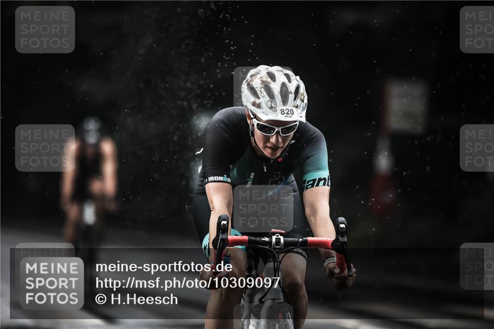 13.09.2026 - Stadtparktriathlon H.Heesch http://msf.ph/oto/10309097 13.09.2026 11:42:05 Radfahren 746, 771, 792, 814, 820, 927 meine-sportfotos.de
