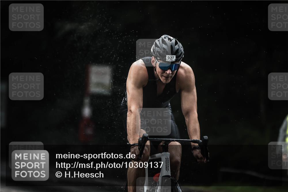 13.09.2026 - Stadtparktriathlon H.Heesch http://msf.ph/oto/10309137 13.09.2026 11:42:07 Radfahren 728, 746, 771, 814, 820, 888, 927 meine-sportfotos.de