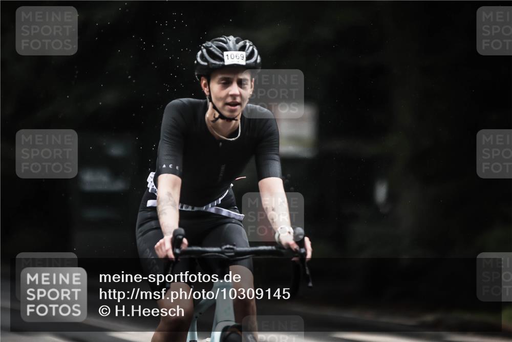 13.09.2026 - Stadtparktriathlon H.Heesch http://msf.ph/oto/10309145 13.09.2026 12:49:03 Radfahren 1069, 1093, 1099, 1116, 1131, 1205, 1234, 1263, 1283 meine-sportfotos.de