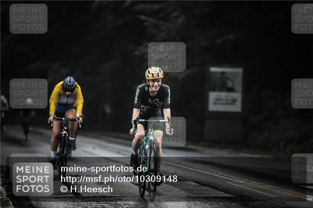 13.09.2026 - Stadtparktriathlon H.Heesch http://msf.ph/oto/10309148 13.09.2026 11:42:10 Radfahren 728, 746, 793, 814, 820, 888, 927 meine-sportfotos.de