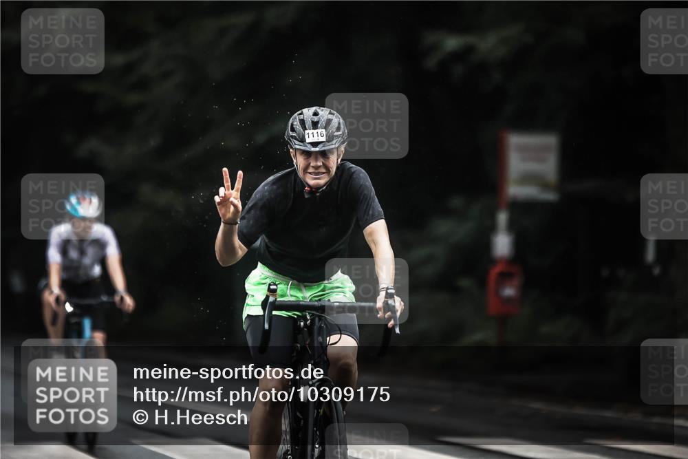 13.09.2026 - Stadtparktriathlon H.Heesch http://msf.ph/oto/10309175 13.09.2026 12:49:06 Radfahren 1069, 1093, 1099, 1116, 1118, 1234, 1283 meine-sportfotos.de