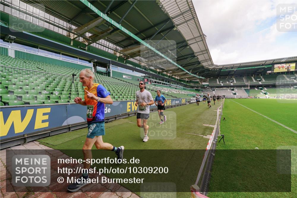 13.09.2026 - 21. swb-Marathon Bremen Michael Burmester http://msf.ph/oto/10309200 13.09.2026 13:05:30 Laufen im Stadion 109, 178, 217, 244, 287, 323, 394, 430, 454, 534, 536, 565, 578, 613, 647, 784, 891, 900, 1073, 1239, 1243, 1274, 1307, 1308, 1373, 1380, 1456, 1533, 1581, 1627, 1656, 1687, 1780, 1914, 1932, 1941, 2023, 2076, 2089, 2126, 2241, 2244, 2265, 2301, 2310, 2355, 2369, 2393, 2430, 2452, 2464, 2602, 2723, 2742, 2764, 2867, 2872, 2891, 2910, 2919, 2957, 2959, 2985, 3028, 3030, 3055, 3217, 3278, 3320, 3343, 3419, 3425, 3444, 3485, 3521, 3796, 3909 meine-sportfotos.de