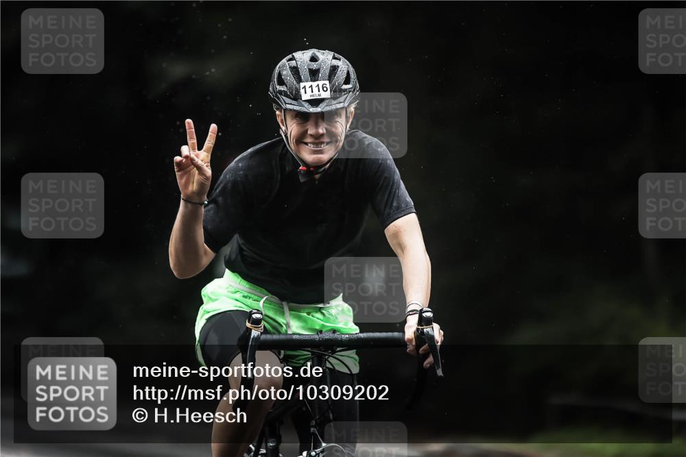 13.09.2026 - Stadtparktriathlon H.Heesch http://msf.ph/oto/10309202 13.09.2026 12:49:06 Radfahren 1069, 1093, 1099, 1116, 1118, 1234, 1283 meine-sportfotos.de