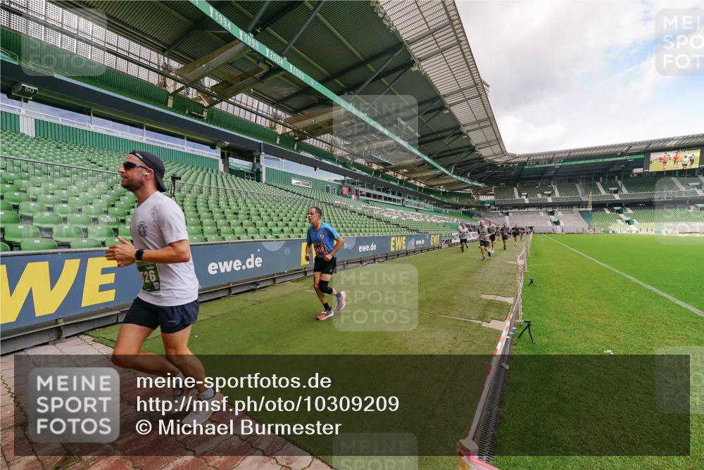 13.09.2026 - 21. swb-Marathon Bremen Michael Burmester http://msf.ph/oto/10309209 13.09.2026 13:05:30 Laufen im Stadion 109, 178, 217, 244, 287, 323, 394, 430, 454, 534, 536, 565, 578, 613, 647, 784, 891, 900, 1073, 1239, 1243, 1274, 1307, 1308, 1373, 1380, 1456, 1533, 1581, 1627, 1656, 1687, 1780, 1914, 1932, 1941, 2023, 2076, 2089, 2126, 2241, 2244, 2265, 2301, 2310, 2355, 2369, 2393, 2430, 2452, 2464, 2602, 2723, 2742, 2764, 2867, 2872, 2891, 2910, 2919, 2957, 2959, 2985, 3028, 3030, 3055, 3217, 3278, 3320, 3343, 3419, 3425, 3444, 3485, 3521, 3796, 3909 meine-sportfotos.de