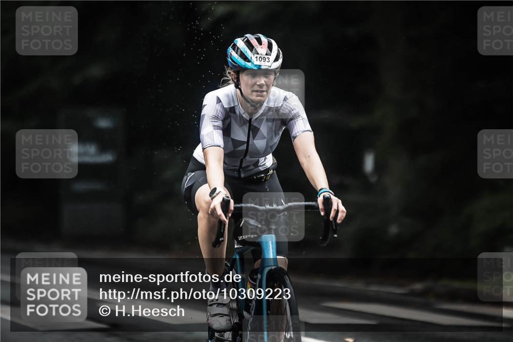 13.09.2026 - Stadtparktriathlon H.Heesch http://msf.ph/oto/10309223 13.09.2026 12:49:07 Radfahren 1069, 1093, 1099, 1116, 1118, 1283 meine-sportfotos.de