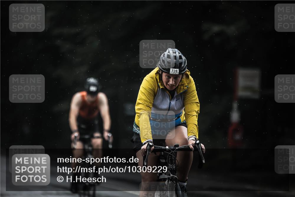 13.09.2026 - Stadtparktriathlon H.Heesch http://msf.ph/oto/10309229 13.09.2026 11:42:12 Radfahren 728, 746, 793, 887, 888, 927 meine-sportfotos.de