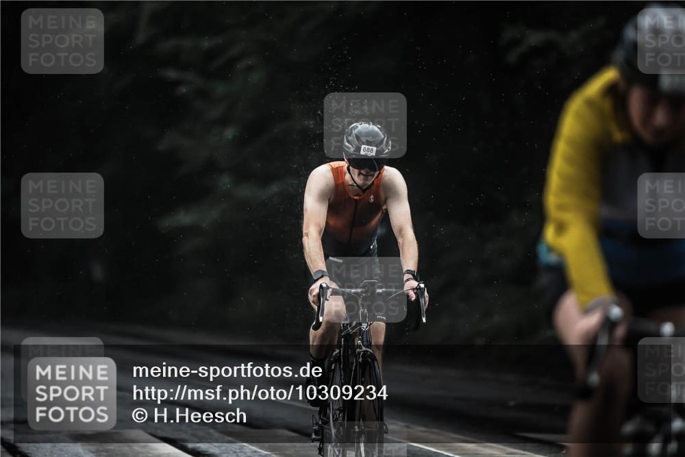 13.09.2026 - Stadtparktriathlon H.Heesch http://msf.ph/oto/10309234 13.09.2026 11:42:13 Radfahren 728, 746, 793, 887, 888, 927 meine-sportfotos.de