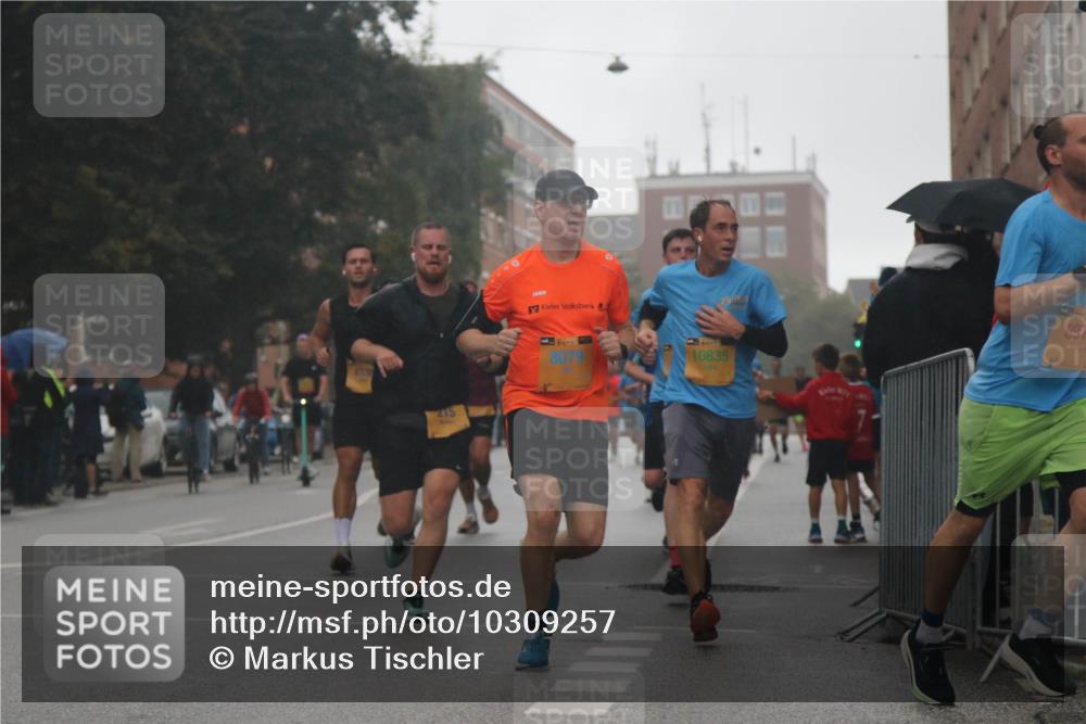 13.09.2026 - Kiel Lauf Markus Tischler http://msf.ph/oto/10309257 13.09.2026 10:33:58 Fleethörn 215, 1135, 8079, 10835, 37, 897 meine-sportfotos.de