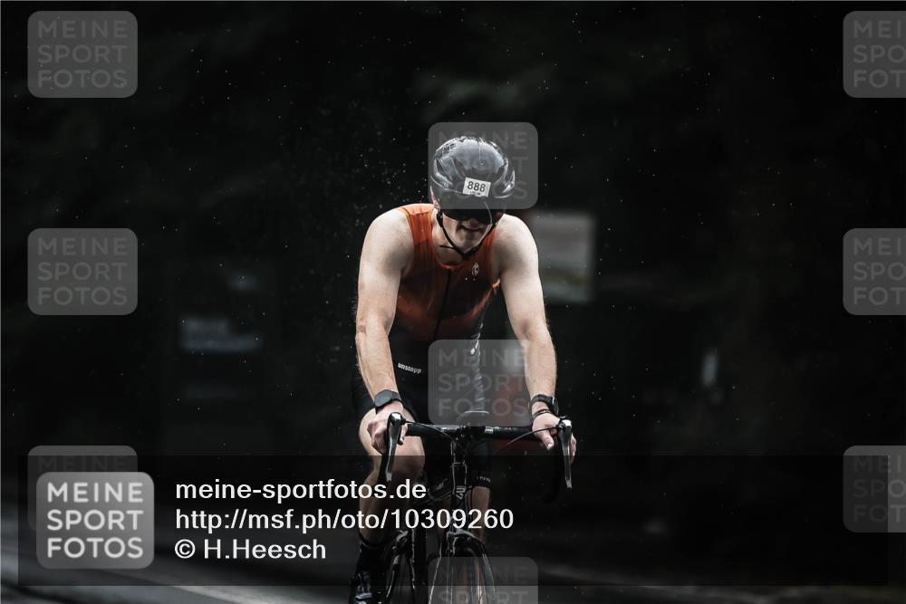 13.09.2026 - Stadtparktriathlon H.Heesch http://msf.ph/oto/10309260 13.09.2026 11:42:13 Radfahren 728, 746, 793, 887, 888, 927 meine-sportfotos.de