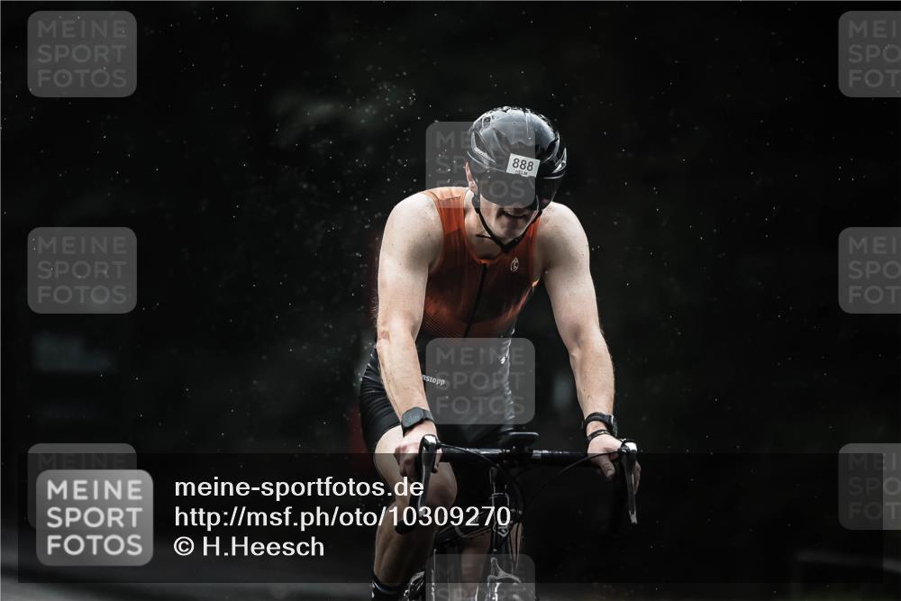 13.09.2026 - Stadtparktriathlon H.Heesch http://msf.ph/oto/10309270 13.09.2026 11:42:13 Radfahren 728, 746, 793, 887, 888, 927 meine-sportfotos.de