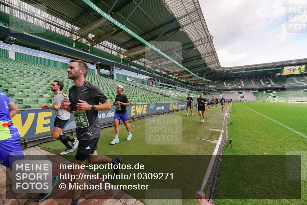 13.09.2026 - 21. swb-Marathon Bremen Michael Burmester http://msf.ph/oto/10309271 13.09.2026 13:05:38 Laufen im Stadion 109, 178, 217, 244, 287, 303, 323, 394, 430, 454, 534, 536, 565, 578, 613, 647, 784, 891, 900, 1073, 1239, 1243, 1274, 1307, 1308, 1365, 1373, 1380, 1456, 1533, 1574, 1581, 1627, 1656, 1687, 1780, 1823, 1909, 1914, 1932, 1941, 2023, 2076, 2089, 2126, 2241, 2244, 2265, 2301, 2310, 2355, 2369, 2393, 2430, 2452, 2464, 2602, 2723, 2742, 2764, 2867, 2872, 2910, 2919, 2957, 2959, 2985, 3028, 3030, 3055, 3217, 3278, 3320, 3343, 3419, 3444, 3485, 3521, 3796, 3909 meine-sportfotos.de