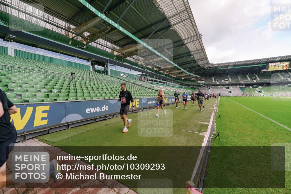 13.09.2026 - 21. swb-Marathon Bremen Michael Burmester http://msf.ph/oto/10309293 13.09.2026 13:05:40 Laufen im Stadion 109, 178, 217, 244, 287, 303, 323, 394, 430, 454, 536, 565, 578, 613, 647, 784, 891, 900, 1073, 1239, 1243, 1274, 1307, 1308, 1365, 1373, 1380, 1456, 1533, 1574, 1581, 1627, 1656, 1687, 1780, 1823, 1909, 1914, 1932, 1941, 2023, 2076, 2089, 2126, 2241, 2244, 2265, 2301, 2310, 2355, 2356, 2369, 2393, 2430, 2452, 2464, 2602, 2723, 2742, 2764, 2867, 2872, 2910, 2919, 2957, 2959, 2985, 3028, 3030, 3055, 3217, 3278, 3320, 3343, 3419, 3444, 3485, 3521, 3796, 3909 meine-sportfotos.de