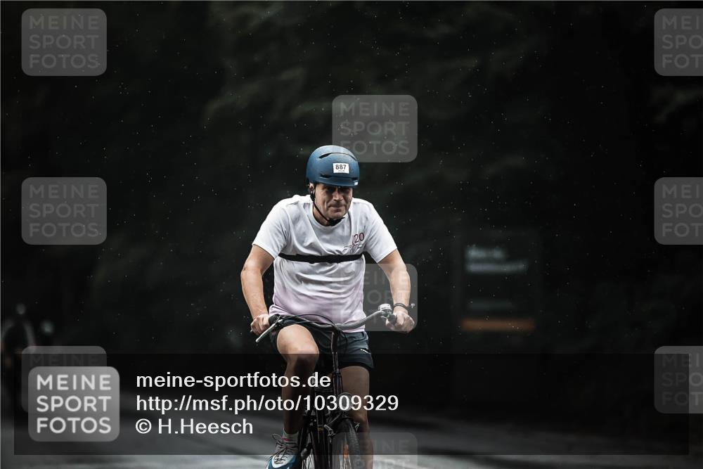 13.09.2026 - Stadtparktriathlon H.Heesch http://msf.ph/oto/10309329 13.09.2026 11:42:17 Radfahren 728, 746, 793, 887, 888 meine-sportfotos.de