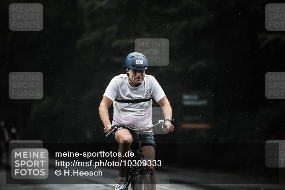 13.09.2026 - Stadtparktriathlon H.Heesch http://msf.ph/oto/10309333 13.09.2026 11:42:17 Radfahren 728, 746, 793, 887, 888 meine-sportfotos.de