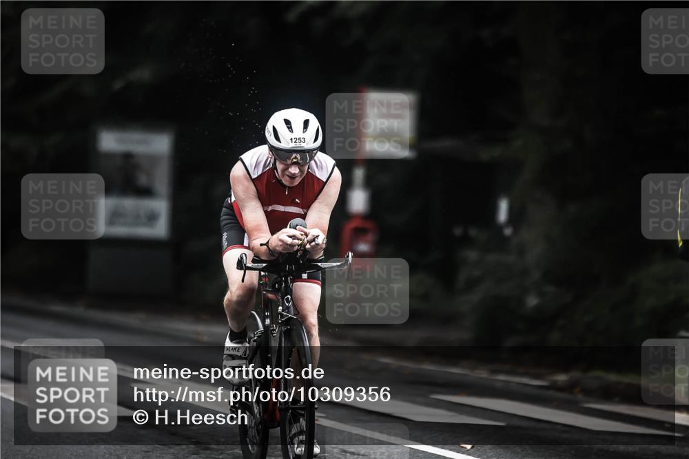 13.09.2026 - Stadtparktriathlon H.Heesch http://msf.ph/oto/10309356 13.09.2026 12:49:14 Radfahren 1118, 1253, 1283 meine-sportfotos.de