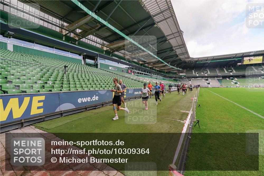 13.09.2026 - 21. swb-Marathon Bremen Michael Burmester http://msf.ph/oto/10309364 13.09.2026 13:05:48 Laufen im Stadion 109, 178, 217, 244, 287, 303, 323, 394, 430, 454, 536, 565, 578, 613, 647, 784, 891, 900, 1073, 1205, 1239, 1243, 1274, 1307, 1308, 1365, 1373, 1380, 1456, 1533, 1574, 1581, 1627, 1656, 1687, 1780, 1823, 1848, 1909, 1914, 1932, 1941, 2023, 2076, 2089, 2126, 2241, 2244, 2265, 2275, 2301, 2310, 2355, 2356, 2393, 2430, 2452, 2464, 2602, 2723, 2742, 2764, 2867, 2872, 2902, 2910, 2919, 2957, 2959, 2985, 3030, 3055, 3217, 3278, 3320, 3343, 3419, 3444, 3485, 3909 meine-sportfotos.de