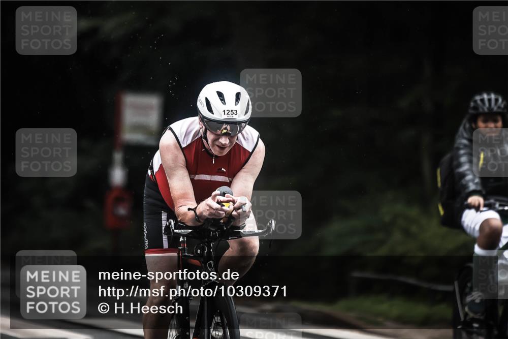 13.09.2026 - Stadtparktriathlon H.Heesch http://msf.ph/oto/10309371 13.09.2026 12:49:15 Radfahren 1118, 1253, 1283 meine-sportfotos.de