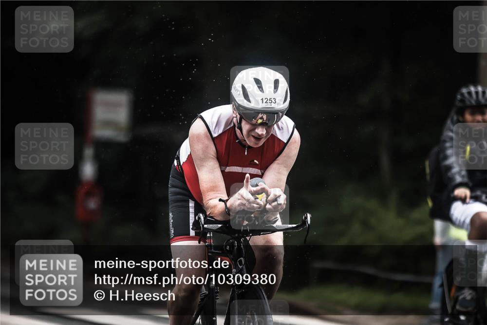 13.09.2026 - Stadtparktriathlon H.Heesch http://msf.ph/oto/10309380 13.09.2026 12:49:15 Radfahren 1118, 1253, 1283 meine-sportfotos.de