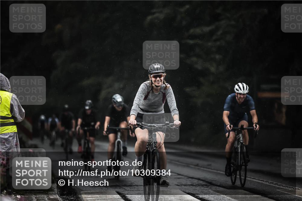 13.09.2026 - Stadtparktriathlon H.Heesch http://msf.ph/oto/10309384 13.09.2026 11:42:24 Radfahren 722, 778, 780, 862, 867, 878, 887 meine-sportfotos.de