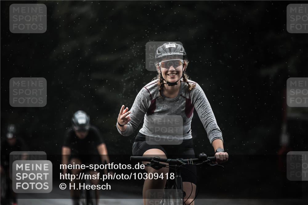 13.09.2026 - Stadtparktriathlon H.Heesch http://msf.ph/oto/10309418 13.09.2026 11:42:25 Radfahren 722, 778, 780, 821, 862, 867, 878, 879 meine-sportfotos.de