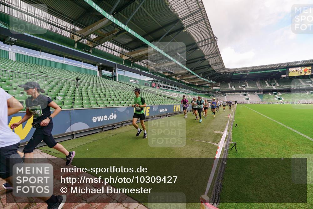 13.09.2026 - 21. swb-Marathon Bremen Michael Burmester http://msf.ph/oto/10309427 13.09.2026 13:05:54 Laufen im Stadion 109, 178, 217, 244, 287, 303, 323, 372, 394, 430, 454, 536, 565, 578, 613, 647, 784, 891, 900, 1073, 1083, 1205, 1239, 1243, 1274, 1307, 1308, 1365, 1373, 1380, 1437, 1456, 1533, 1545, 1574, 1581, 1627, 1656, 1687, 1780, 1823, 1848, 1909, 1914, 1932, 1941, 2023, 2076, 2089, 2126, 2241, 2244, 2265, 2275, 2301, 2310, 2355, 2356, 2393, 2430, 2452, 2464, 2602, 2723, 2742, 2764, 2867, 2902, 2910, 2919, 2957, 2959, 2985, 3030, 3055, 3217, 3278, 3320, 3343, 3419, 3444, 3485 meine-sportfotos.de