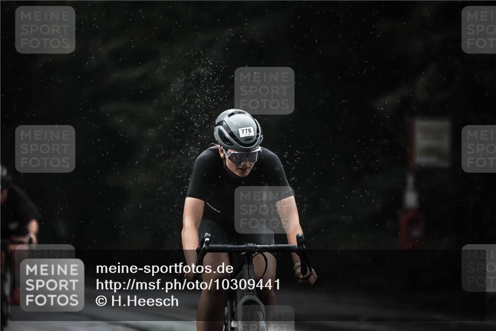 13.09.2026 - Stadtparktriathlon H.Heesch http://msf.ph/oto/10309441 13.09.2026 11:42:26 Radfahren 722, 778, 780, 821, 862, 867, 878, 879 meine-sportfotos.de