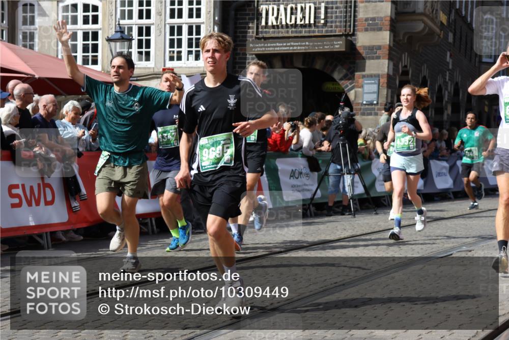13.09.2026 - 21. swb-Marathon Bremen Strokosch-Dieckow http://msf.ph/oto/10309449 13.09.2026 13:30:33 Ziel 881, 1308, 1611, 1909, 1938, 2265, 2364, 2900, 4763, 5039, 5348, 5615, 6225, 6720, 6942, 6992, 6994, 7184, 7609, 7932, 7966, 8090, 8105, 8115, 8441, 8494, 9015, 9125, 9412, 9529, 800, 834, 1533, 1771, 1841, 1926, 1941, 2369, 2452, 2723, 2985, 4206, 4332, 4342, 4757, 4920, 5551, 5681, 5802, 5822, 6134, 6343, 6347, 6523, 7012, 7253, 7567, 7645, 9653, 9692, 9699, 9825, 13090 meine-sportfotos.de
