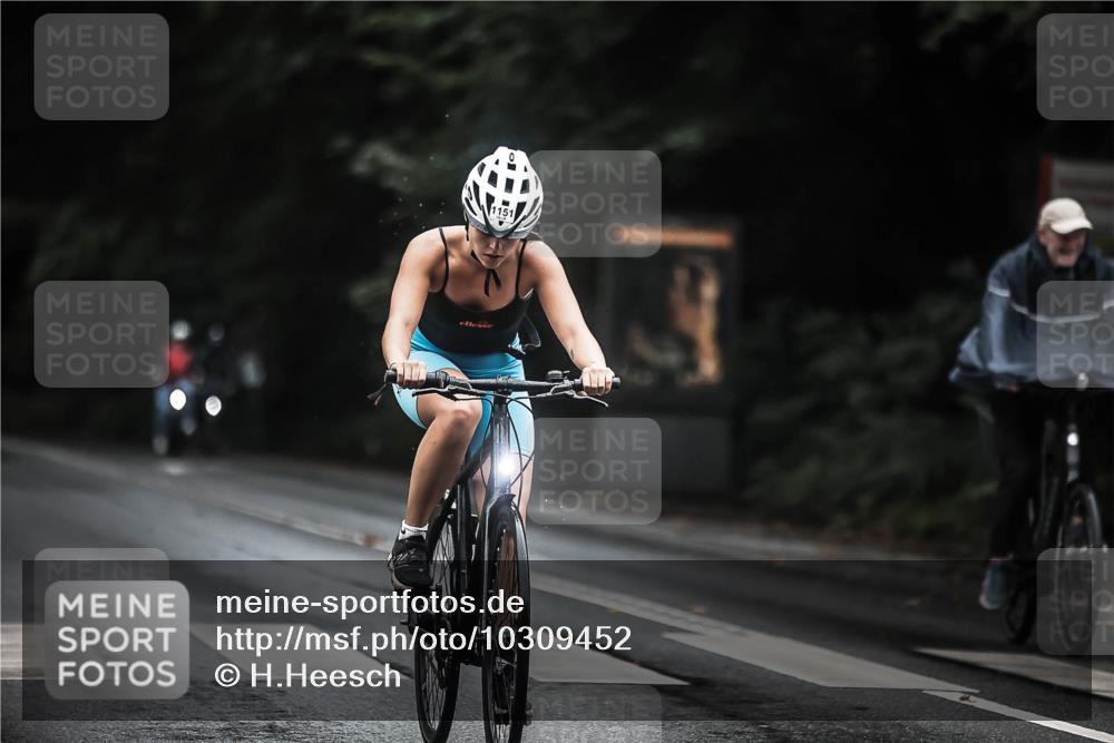 13.09.2026 - Stadtparktriathlon H.Heesch http://msf.ph/oto/10309452 13.09.2026 12:49:26 Radfahren 1145, 1151, 1196 meine-sportfotos.de