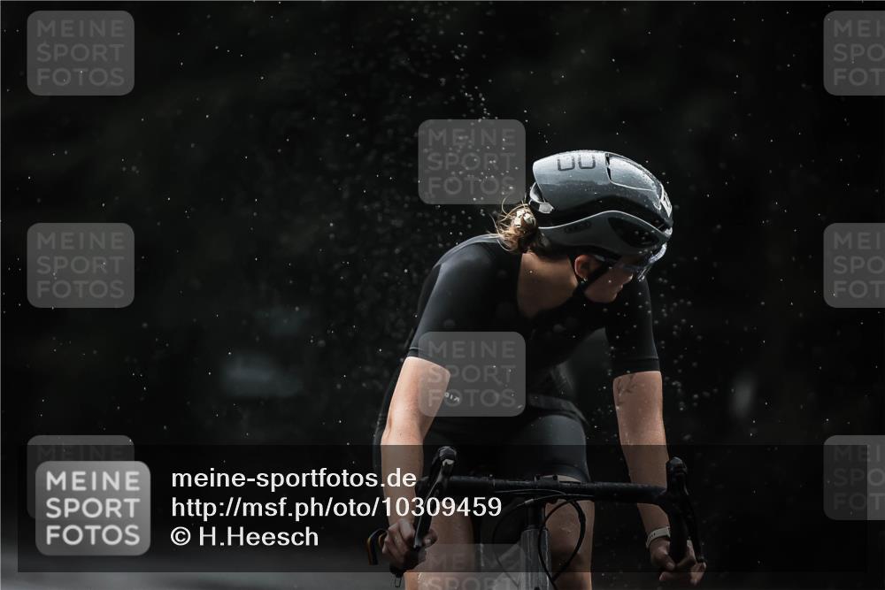 13.09.2026 - Stadtparktriathlon H.Heesch http://msf.ph/oto/10309459 13.09.2026 11:42:27 Radfahren 722, 778, 780, 821, 862, 867, 878, 879 meine-sportfotos.de