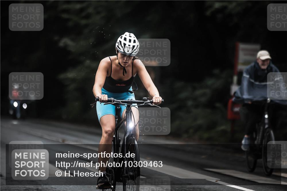 13.09.2026 - Stadtparktriathlon H.Heesch http://msf.ph/oto/10309463 13.09.2026 12:49:26 Radfahren 1145, 1151, 1196 meine-sportfotos.de