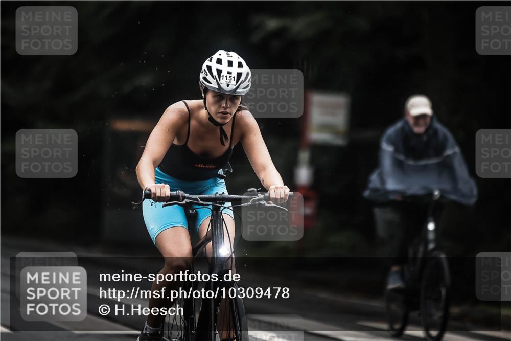 13.09.2026 - Stadtparktriathlon H.Heesch http://msf.ph/oto/10309478 13.09.2026 12:49:26 Radfahren 1145, 1151, 1196 meine-sportfotos.de